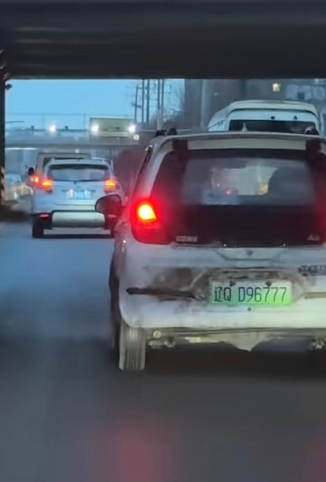 辽Q ？老头乐的车牌越来越逼真了…… 