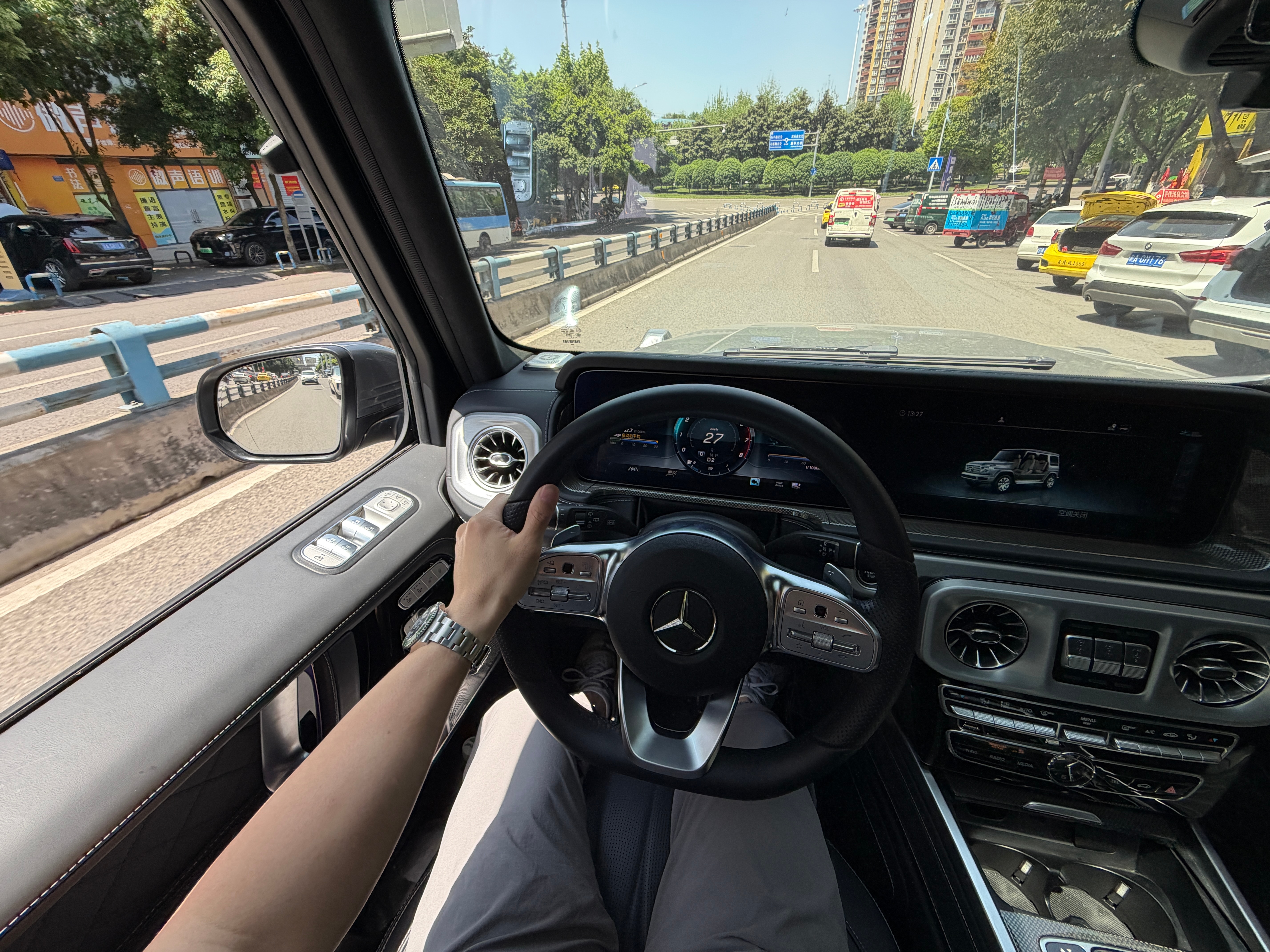 天气这么好！出门遛弯