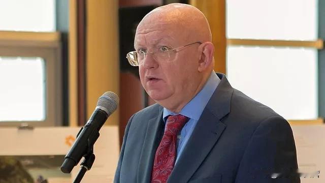 俄罗斯常驻联合国代表涅边贾表示，俄罗斯希望，新一任联合国秘书长能够更多地参与解决