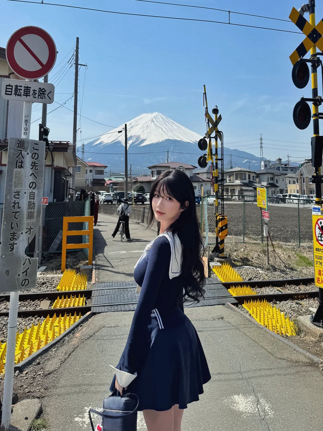 日本｜富士山🗻雪山与电车🚃动漫同款机位