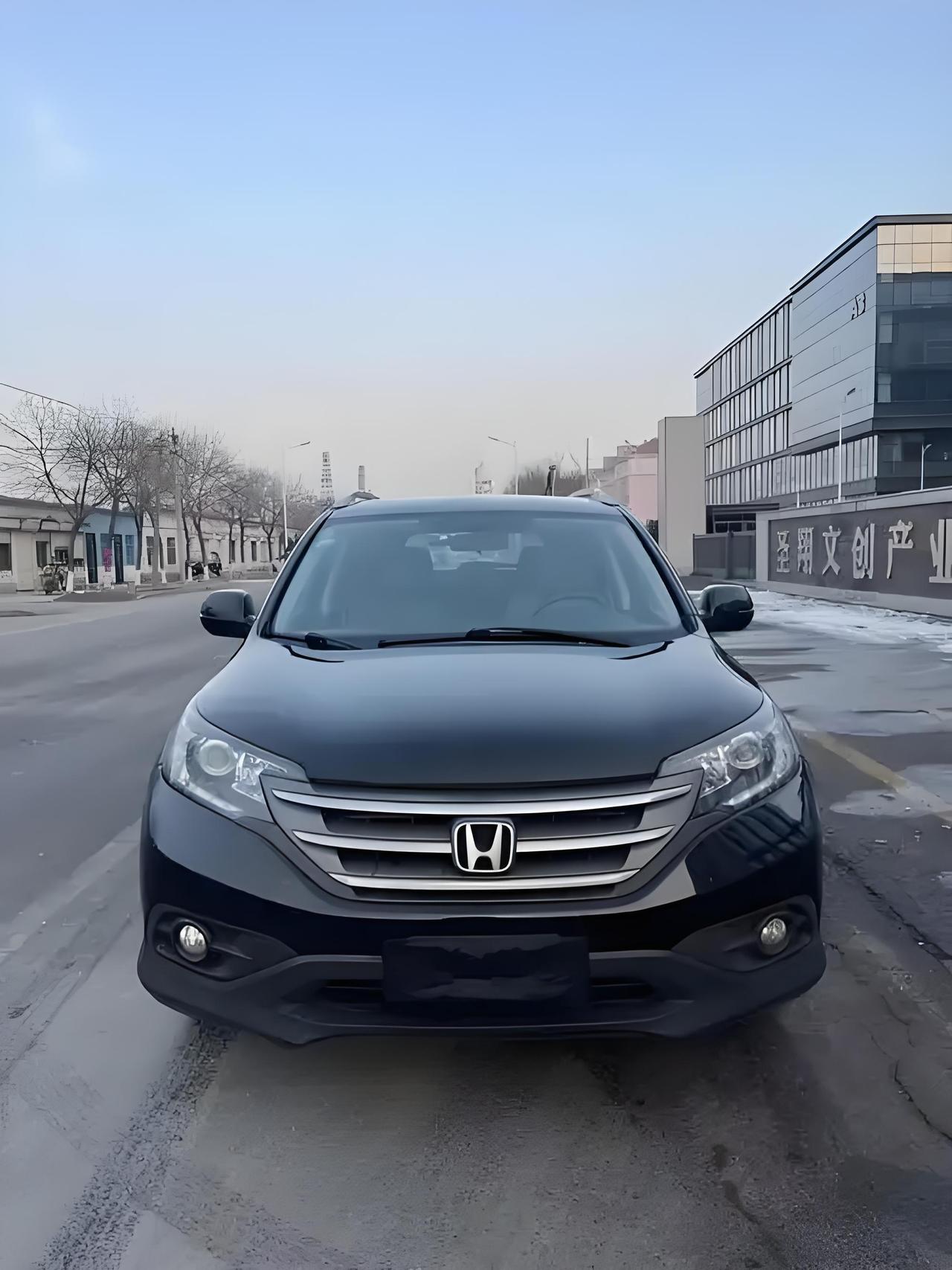 想入手二手本田 CR-V 的朋友，估计都听说它的好处了。这车保值率确实不错，空间