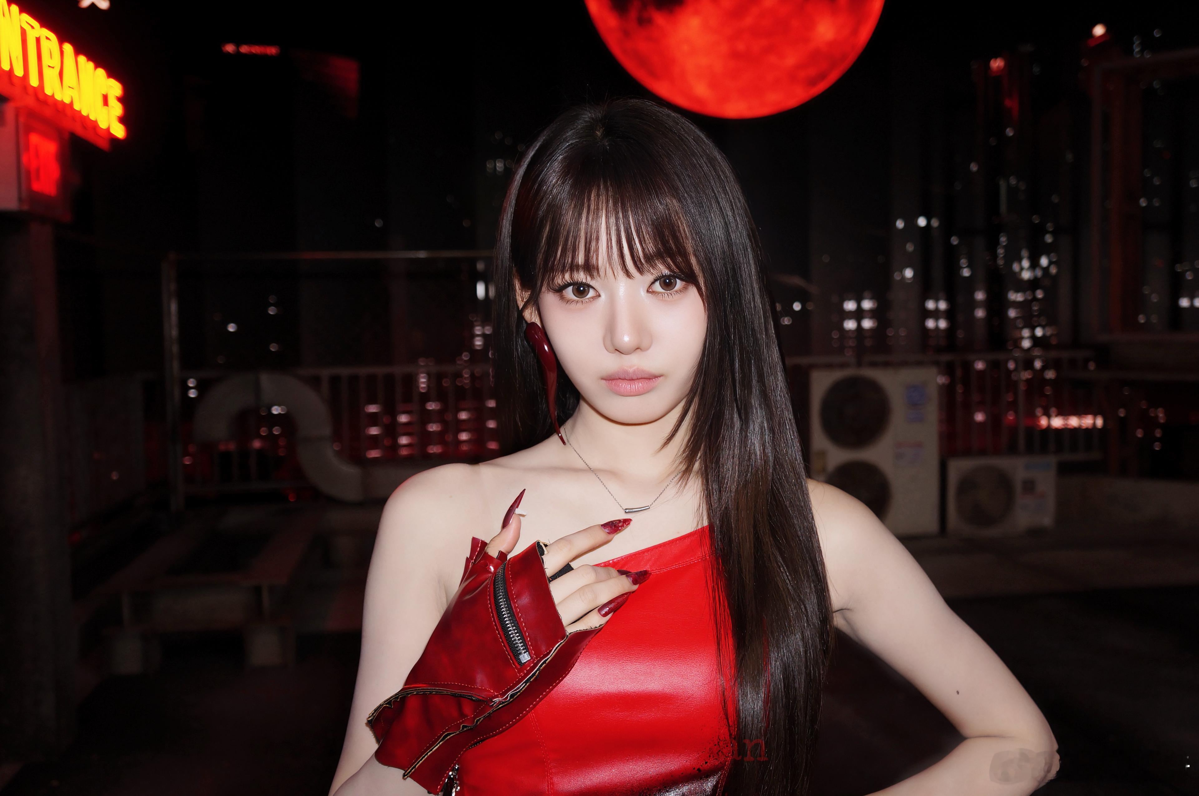 血月女诡🧛‍♀️—— 李茶仁 ​​​