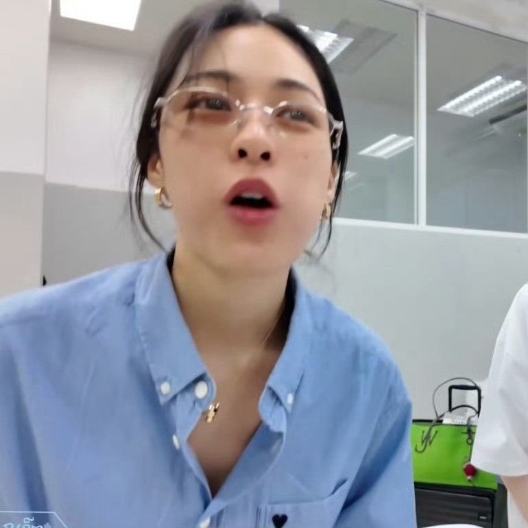 我好开心呀宝宝们！我今天突然有一个借用朋友的号涨了很多粉，发现是有一个弹珠做了开