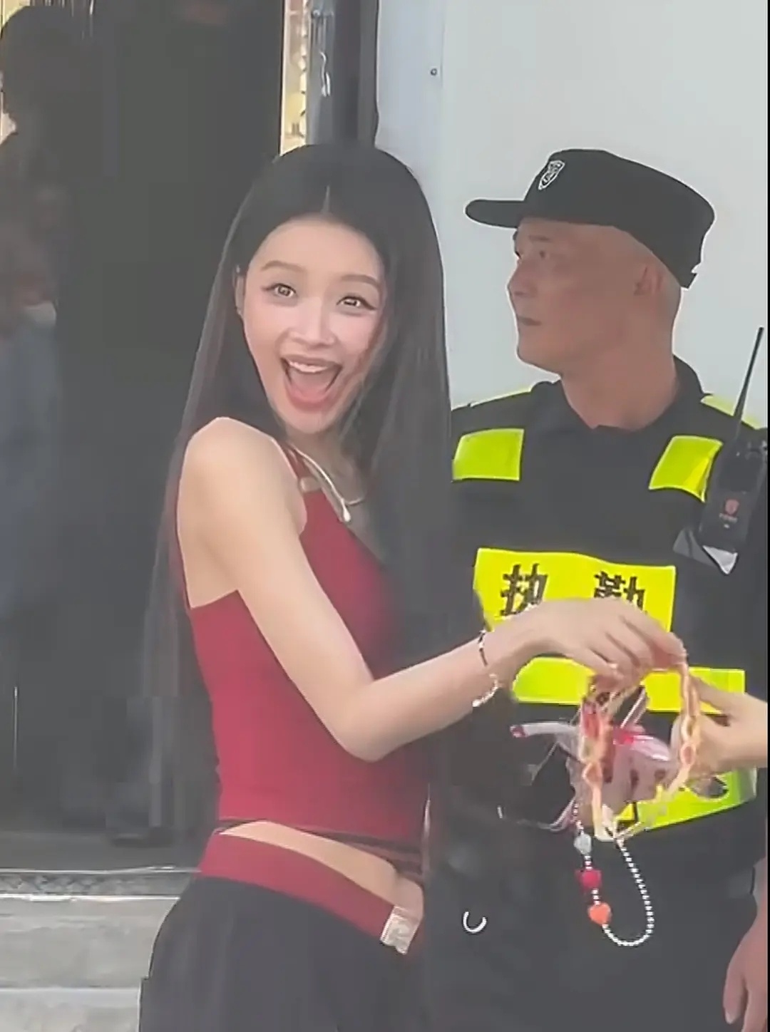 现在还有孙怡这么坦诚的女明星，太明显了姐姐。 