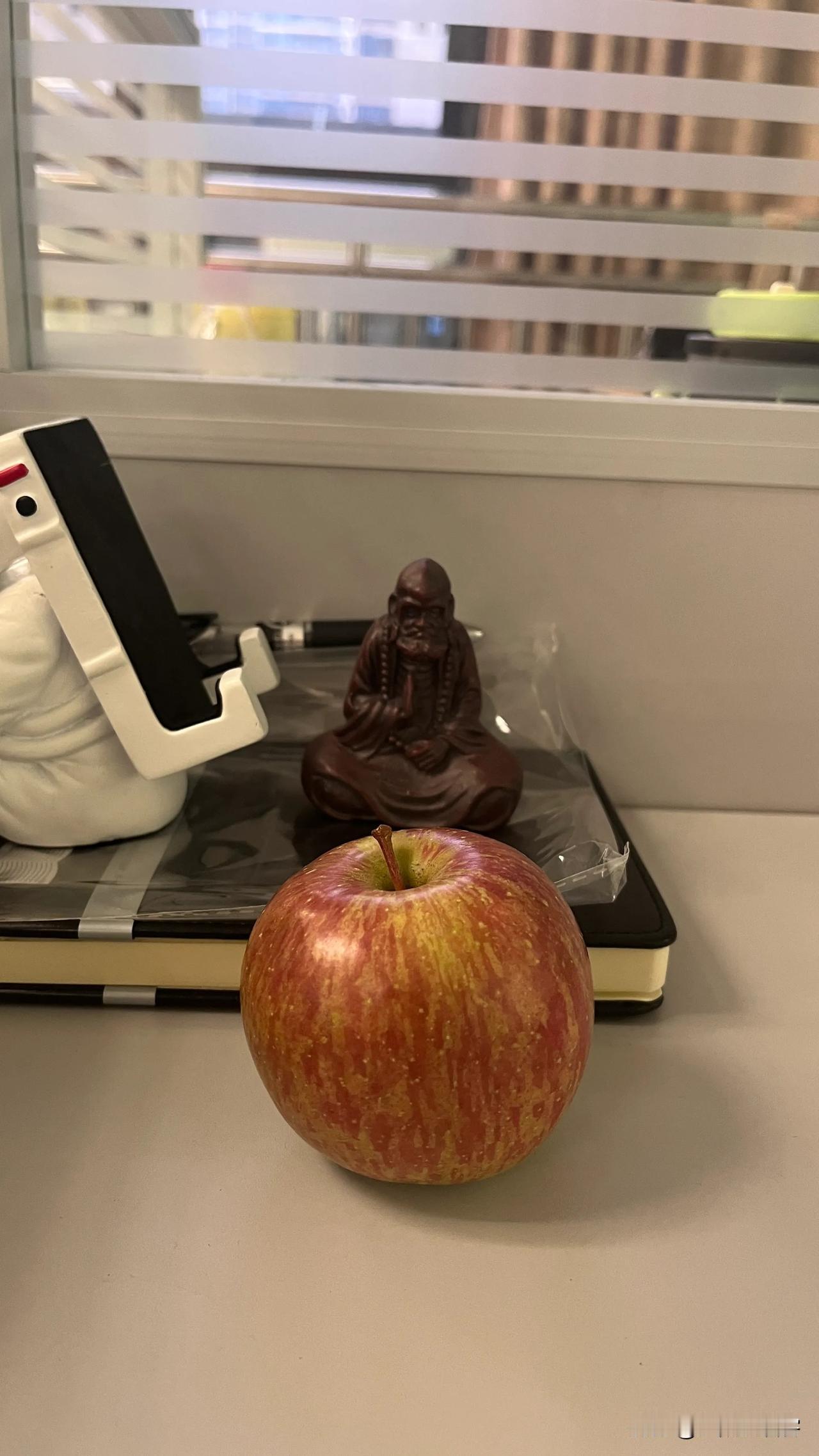 独自一人孤独终老就好，来这个世间，奉养父母完毕就算完成任务了。其他不要纠缠，不要