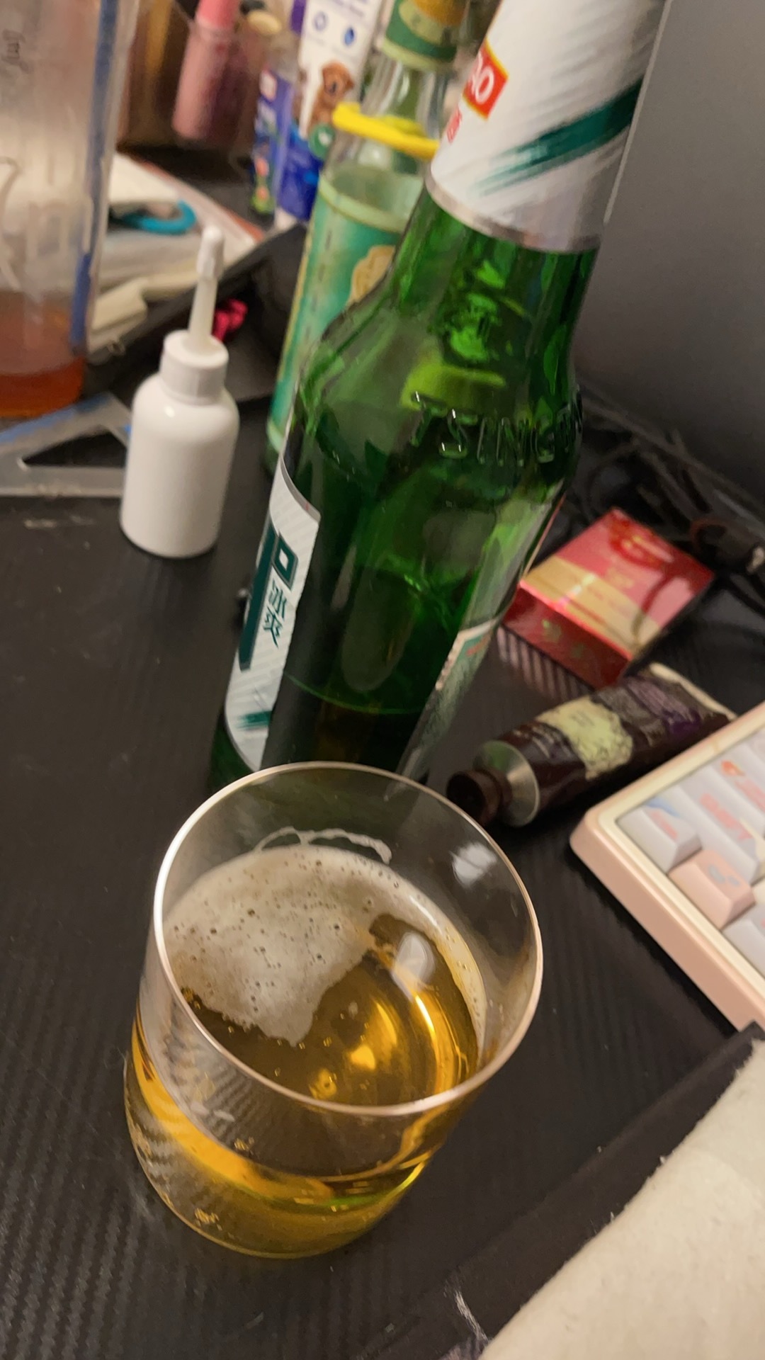 我闺蜜说我不正常我说我只是渴了家里没喝的就点了外卖 ​​​