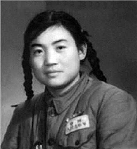 1994年，“英雄儿女”解秀梅脑梗住院，欠了医院30000元治疗费，医院刚下达停