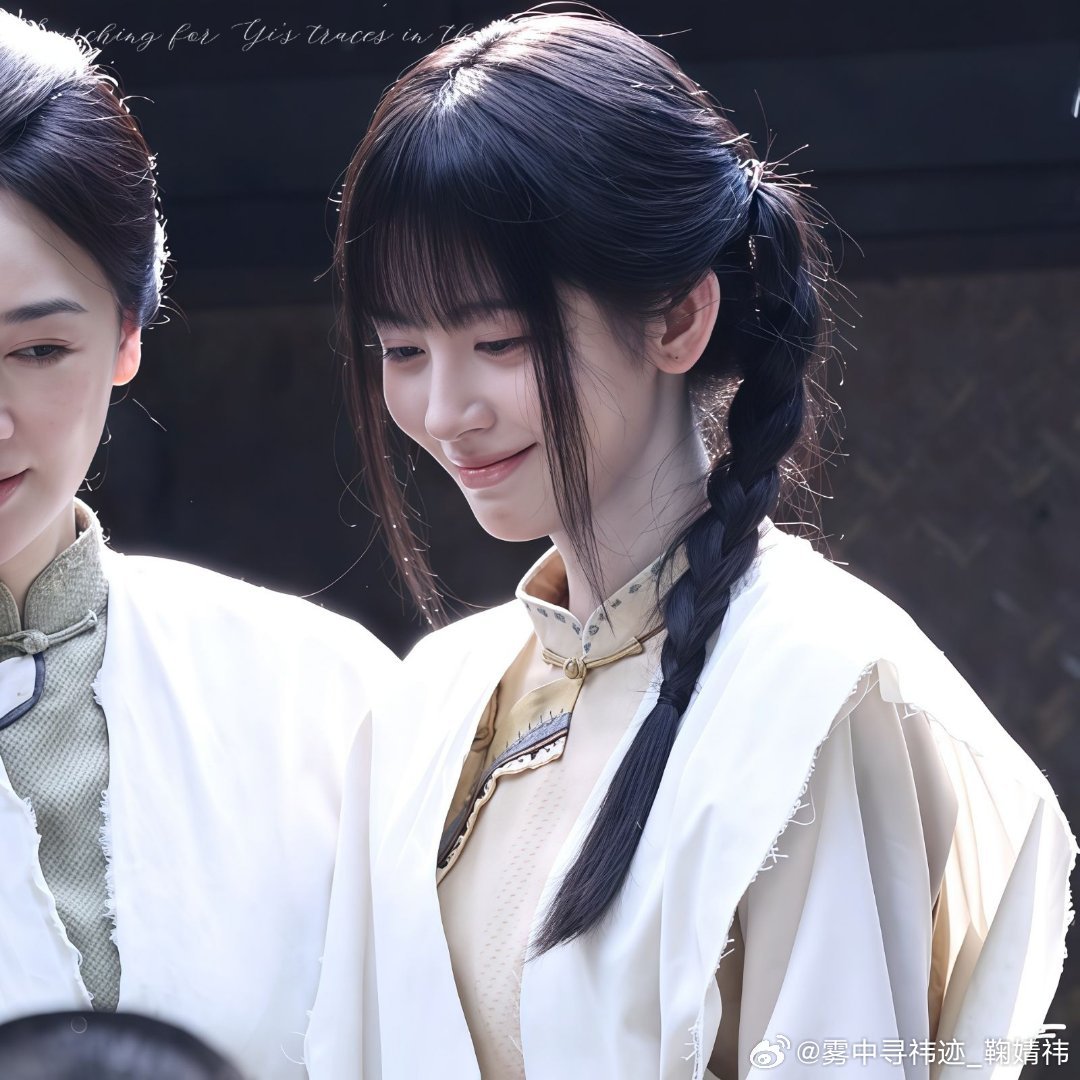 寂静山村👻鞠婧祎苏绿夏鞠婧祎万花世界