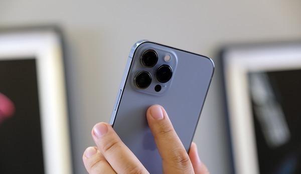 iPhone这5个真正能提升拍照效果的小技巧，我不允许你到现在还不知道！

照片