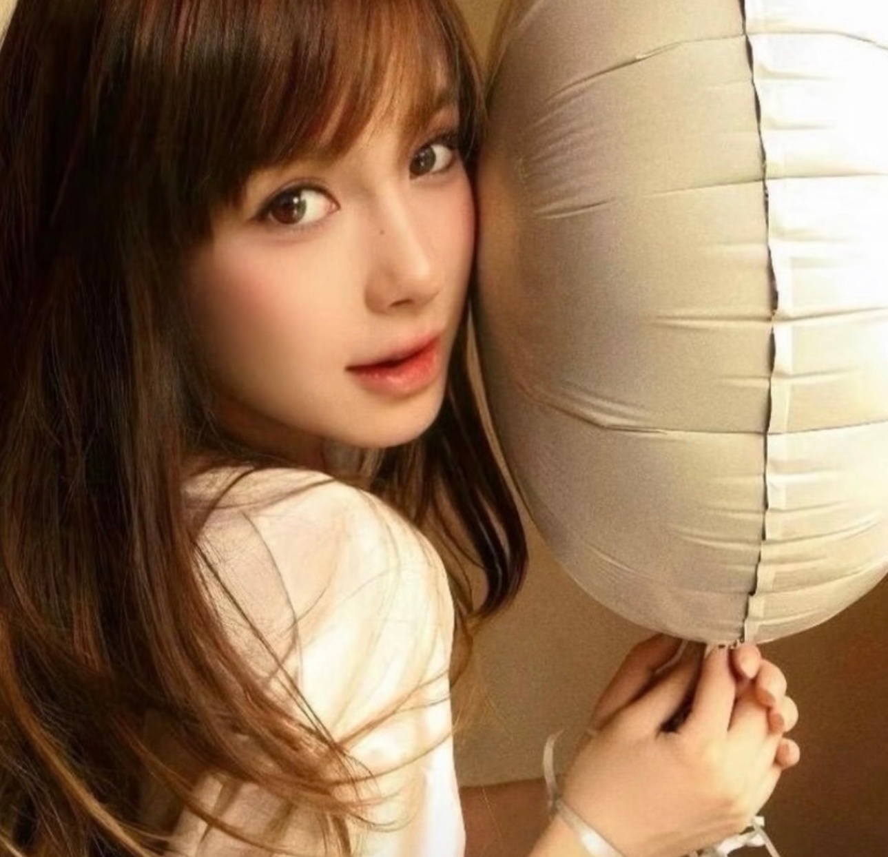 头像分享 |Angelababy杨颖Wechat｜自由感高级女头 | 气质干净?