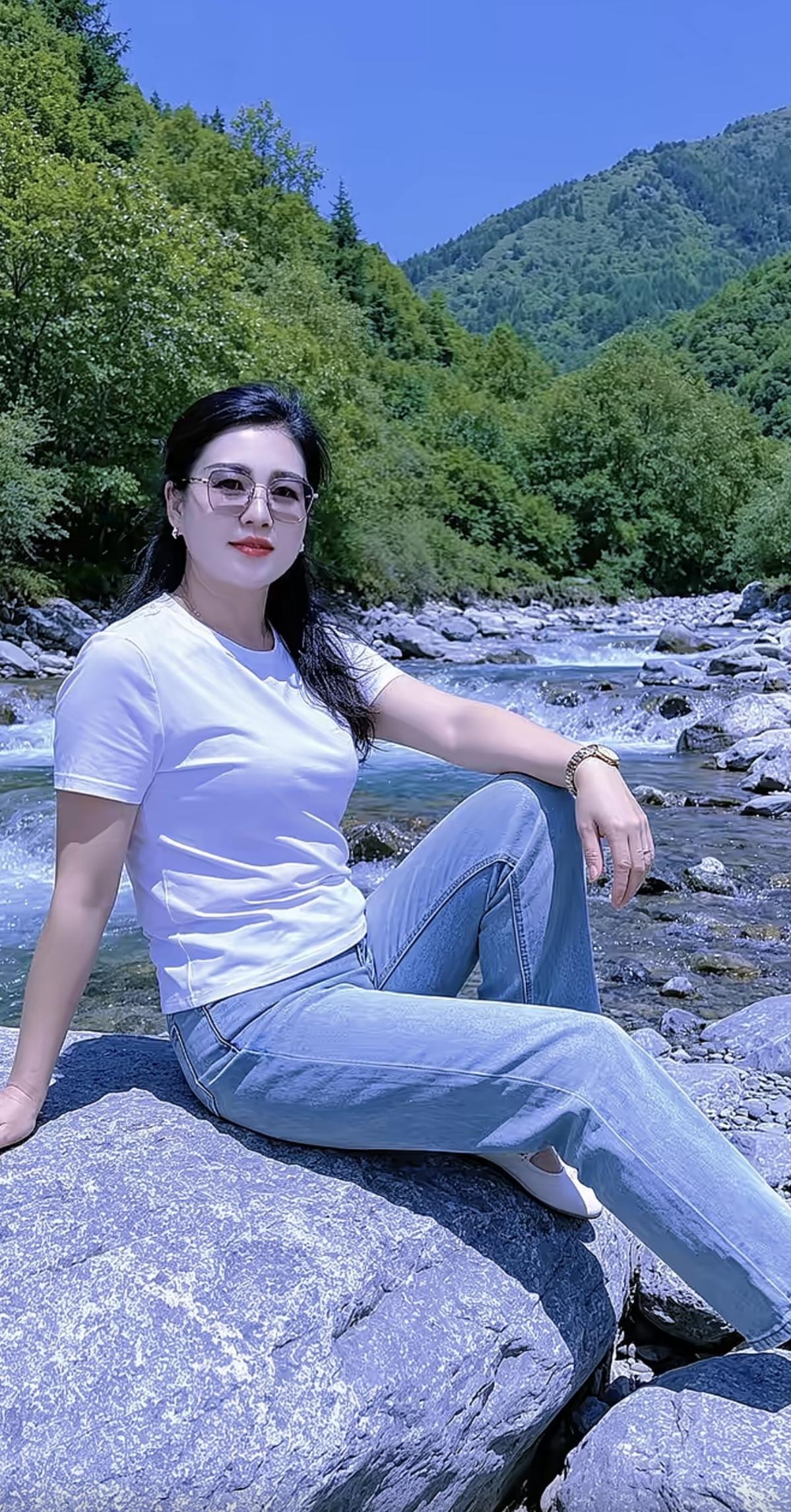 山静水清心，人间有仙境。
