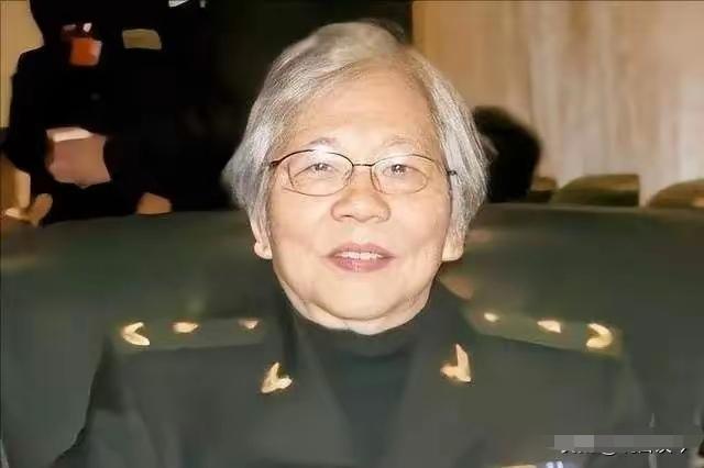 2006年，原海军副司令员王守业，因涉嫌贪污公款1.6亿被批准逮捕。审讯时，王守