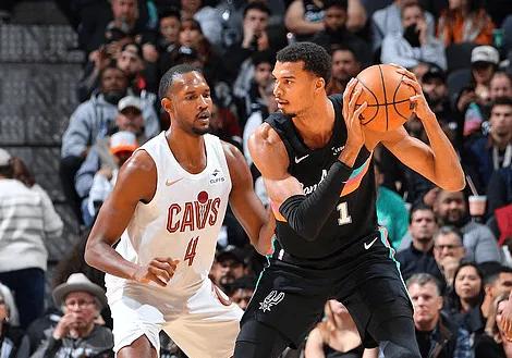 神奇的NBA，这尴尬谁来解释？
1，没有申京火箭2连胜，进攻流畅！
2，文班替补