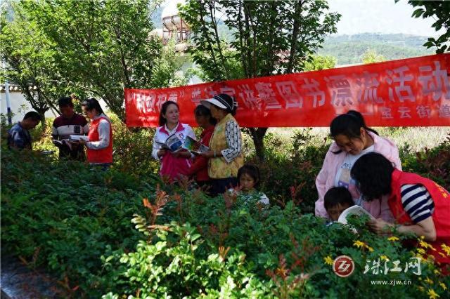 宝云街道：“利剑护蕾”进集市普法家教暖民心