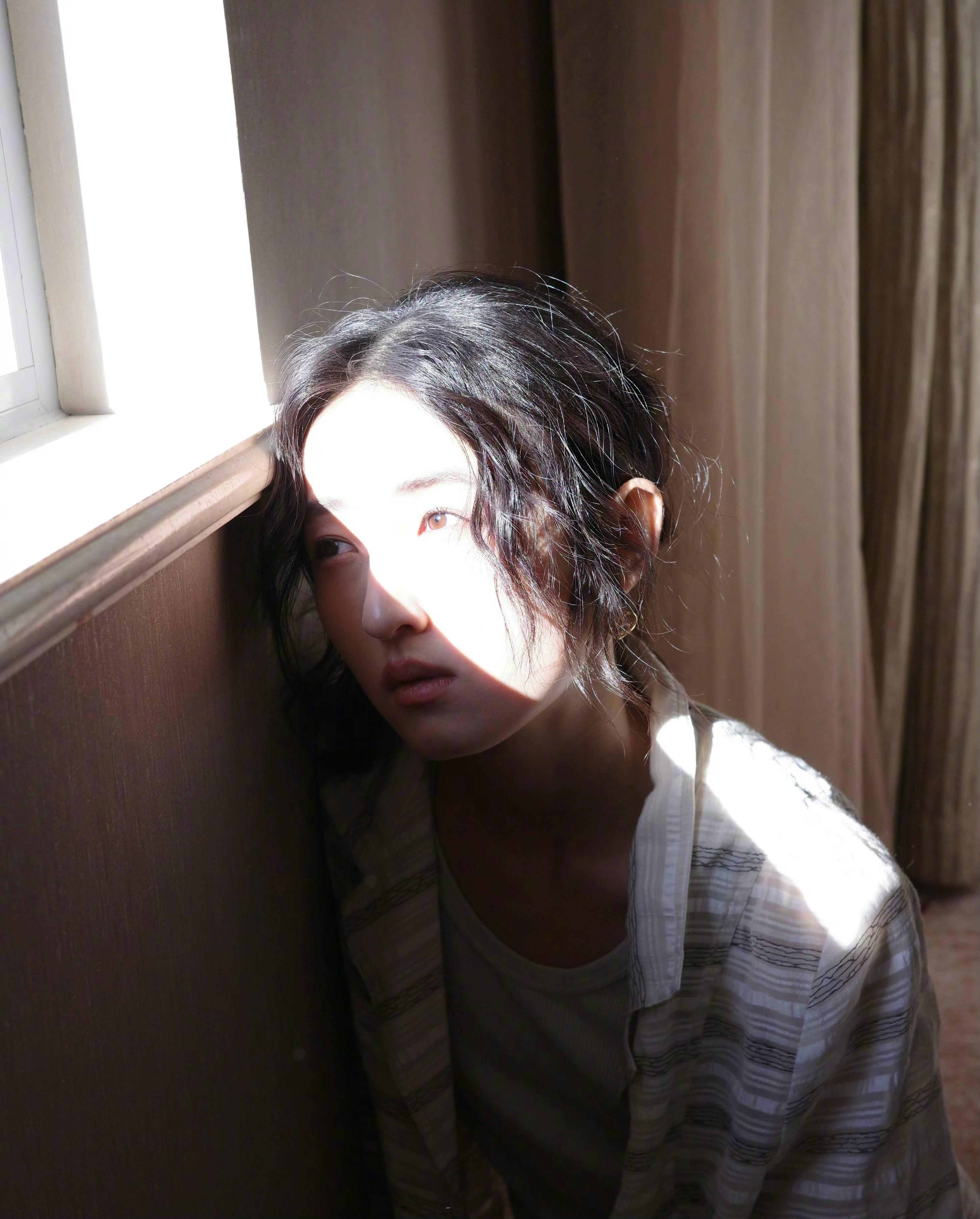 听见 冬天的离开我在某年某月 醒过来 