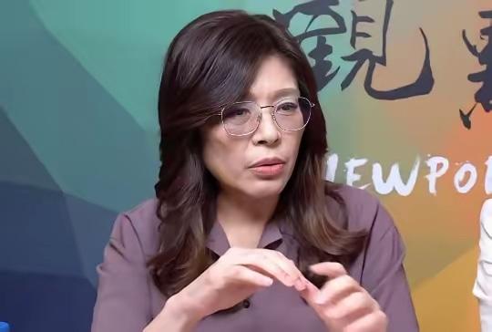国民党刚在罢免战里赢了一局，转头就有人泼冷水——郑丽文这回算是把党内那点"小心思