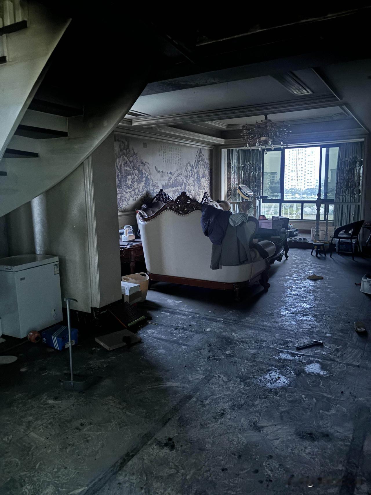 初二连夜走人后……婆婆家着火了，吓出冷汗
大年初二连夜逃离婆家，当时心里还嘀咕自