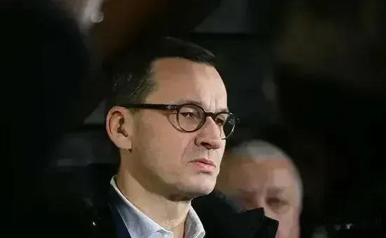 波兰这下彻底慌了！针对美国媒体报道说波兰可能是破坏北溪管道的行动基地，波兰人傻眼