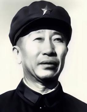 1983年，后勤学院的解方副院长，不幸查出了癌症，他的老部下遗孀打算前去探望，解