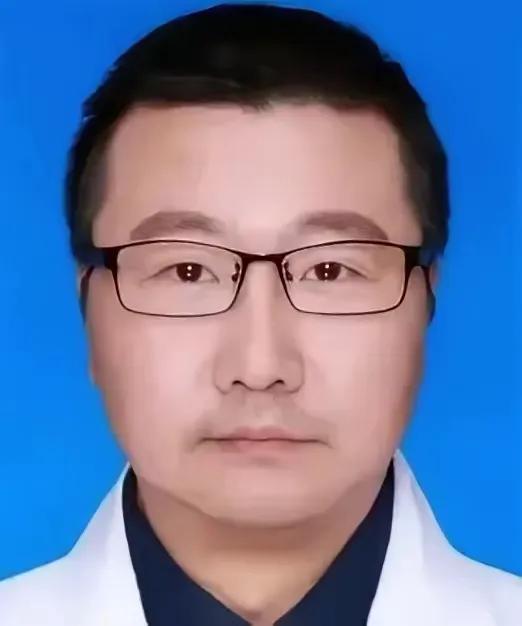 出生医学世家的好医生，
给病人垫医药费，真的是救命钱啊！