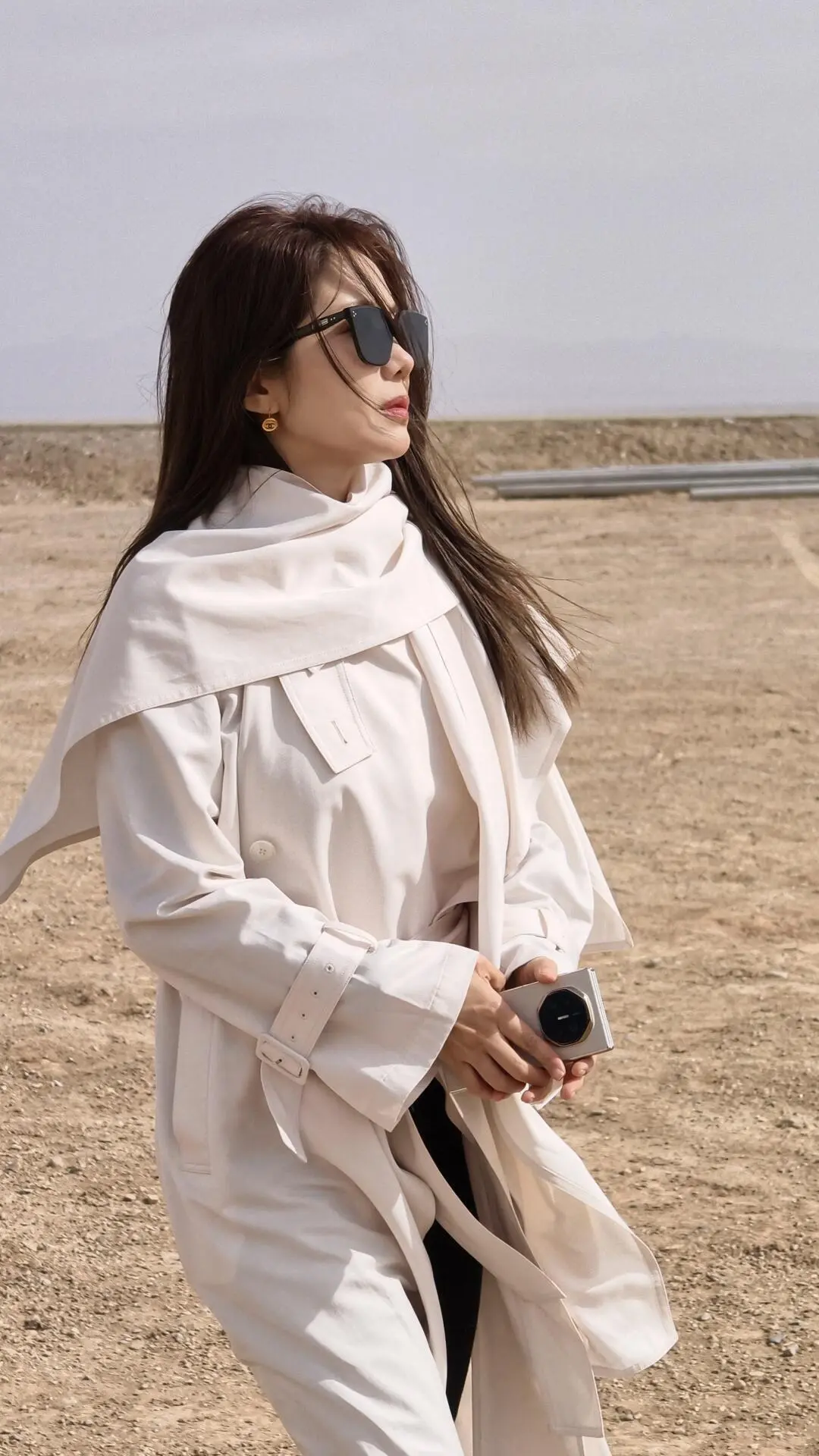 来大西北穿风衣就对了