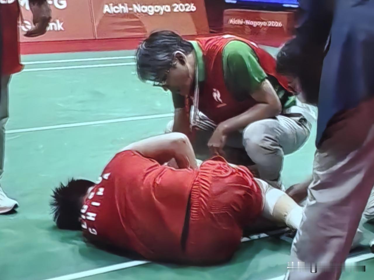 刚刚结束的亚运羽毛球女双决赛，中国组合刘圣书/谭宁对阵韩国组合白荷娜/李绍希。中