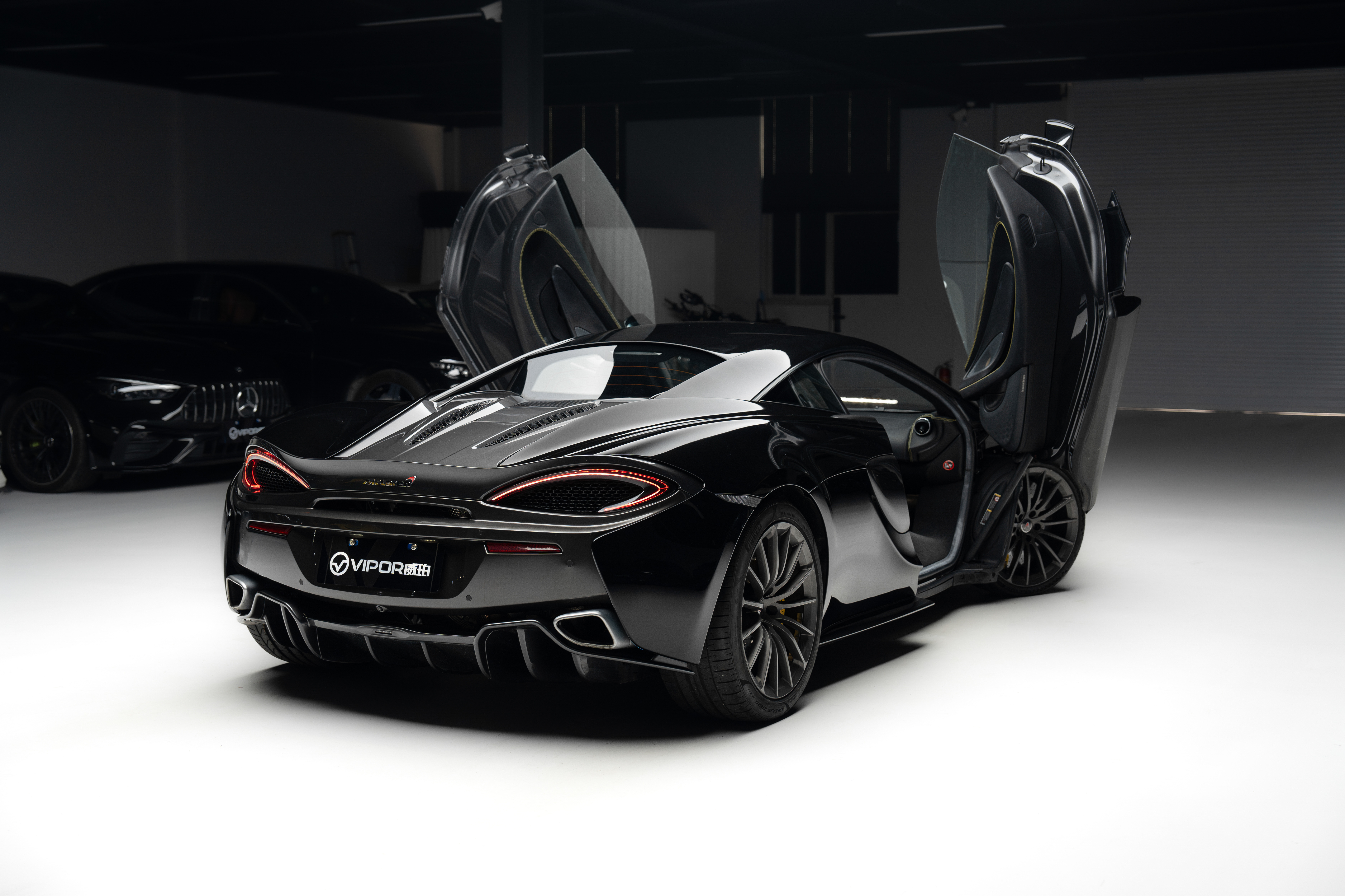 很久没买到到这么极品的迈凯伦570了，19年15000KM一手车！ 