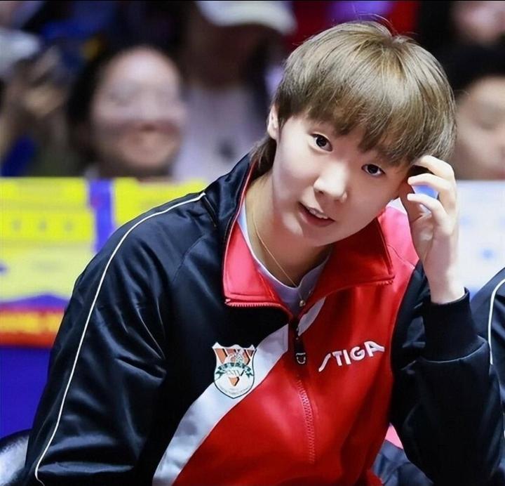 王曼昱又添新身份，官方盖章太有排面！
 
4月12日官方官宣，王曼昱正式当上20