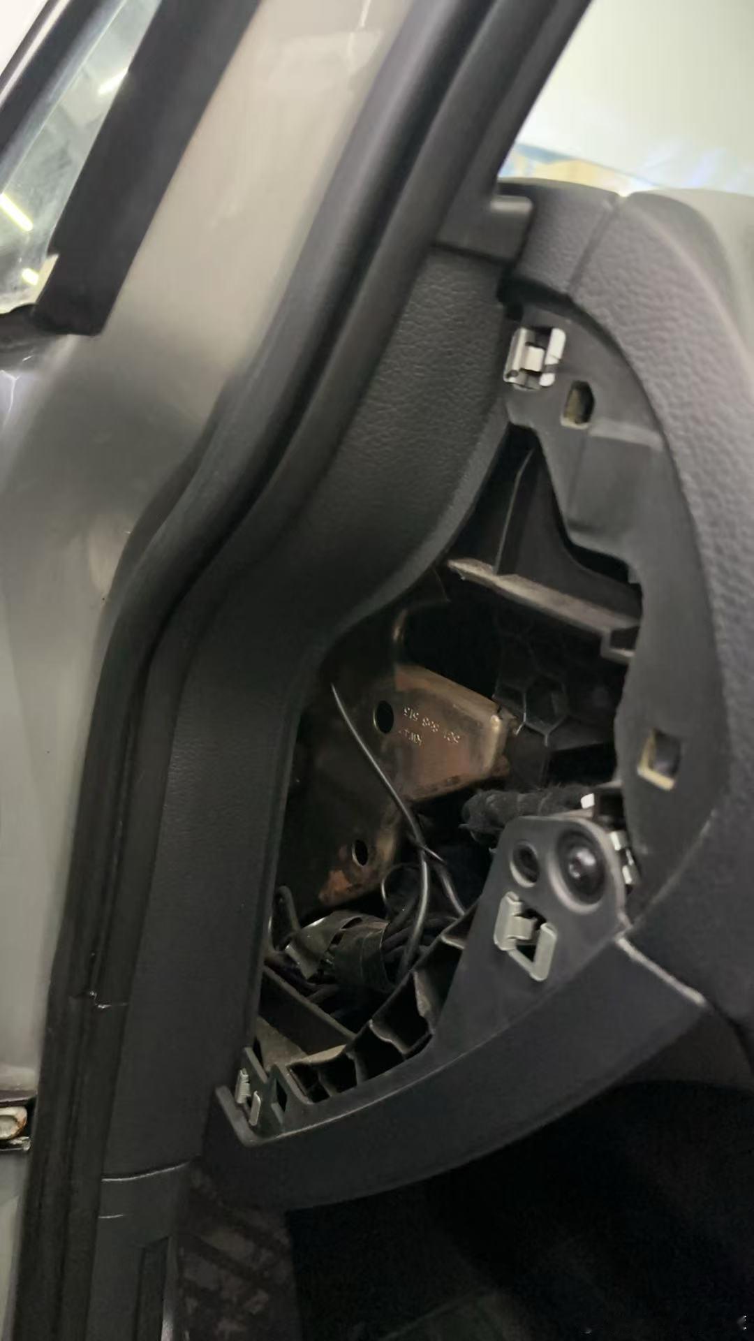 捡漏价高尔夫还是国五的珠三角 长三角 京津冀的朋友们速度下手地台和仪表台照片奉上