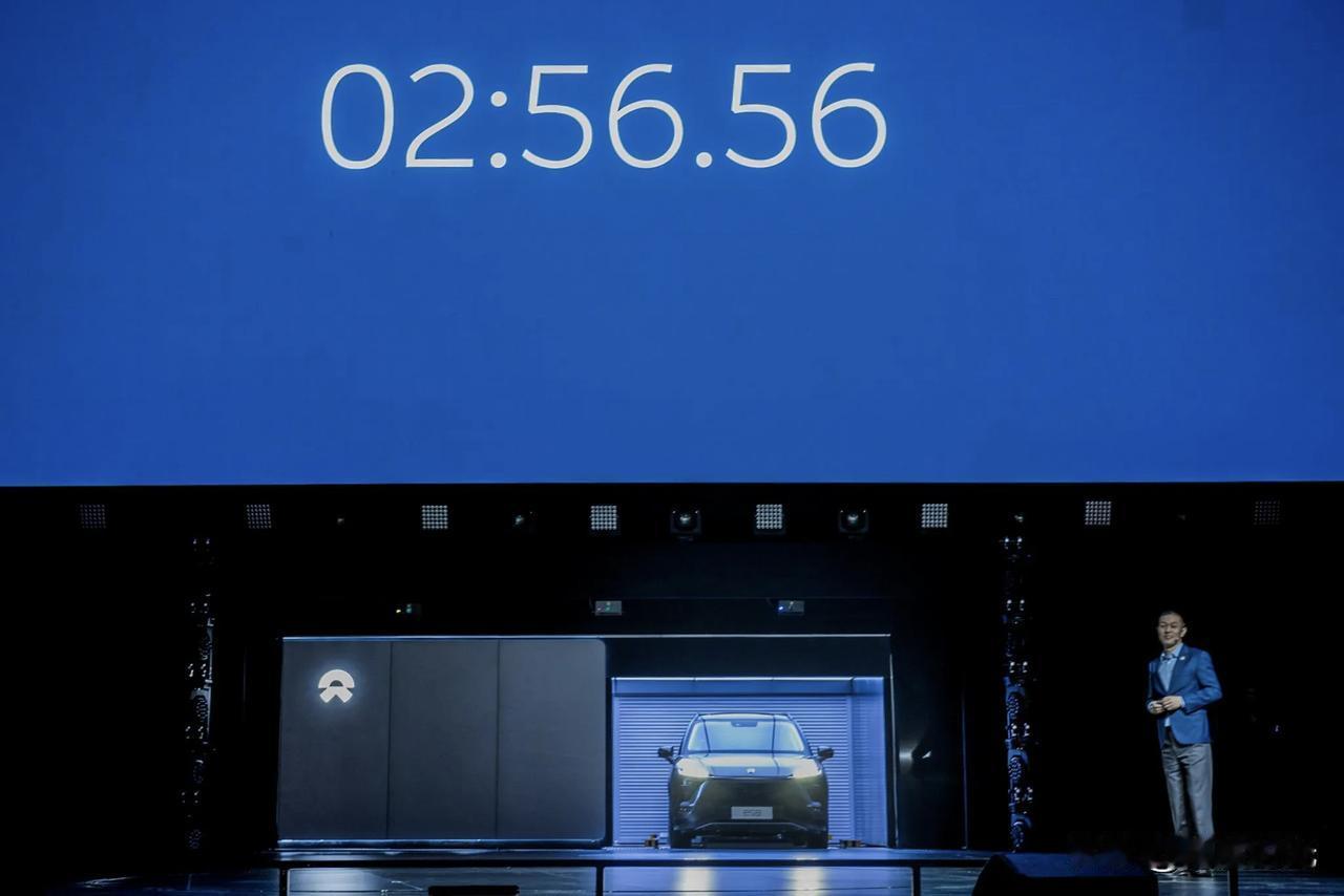 蔚来汽车换电，真香！
2025 年 2 月，
蔚来达成第 1 亿次换电服务，
纯