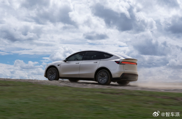 日本特斯拉 Model3 补贴后仅 13.4 万0 息 + 三年免费超充 特斯拉