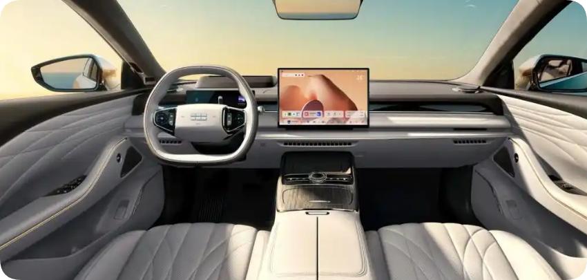 吉利银河星耀8远航家开启预售，中大型轿车市场又添猛将！
3月21日，吉利银河星耀