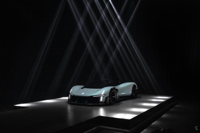 用1360匹马力，打破欧美超跑的百年垄断！北京车展最炸的车，非小米VGT莫属！当