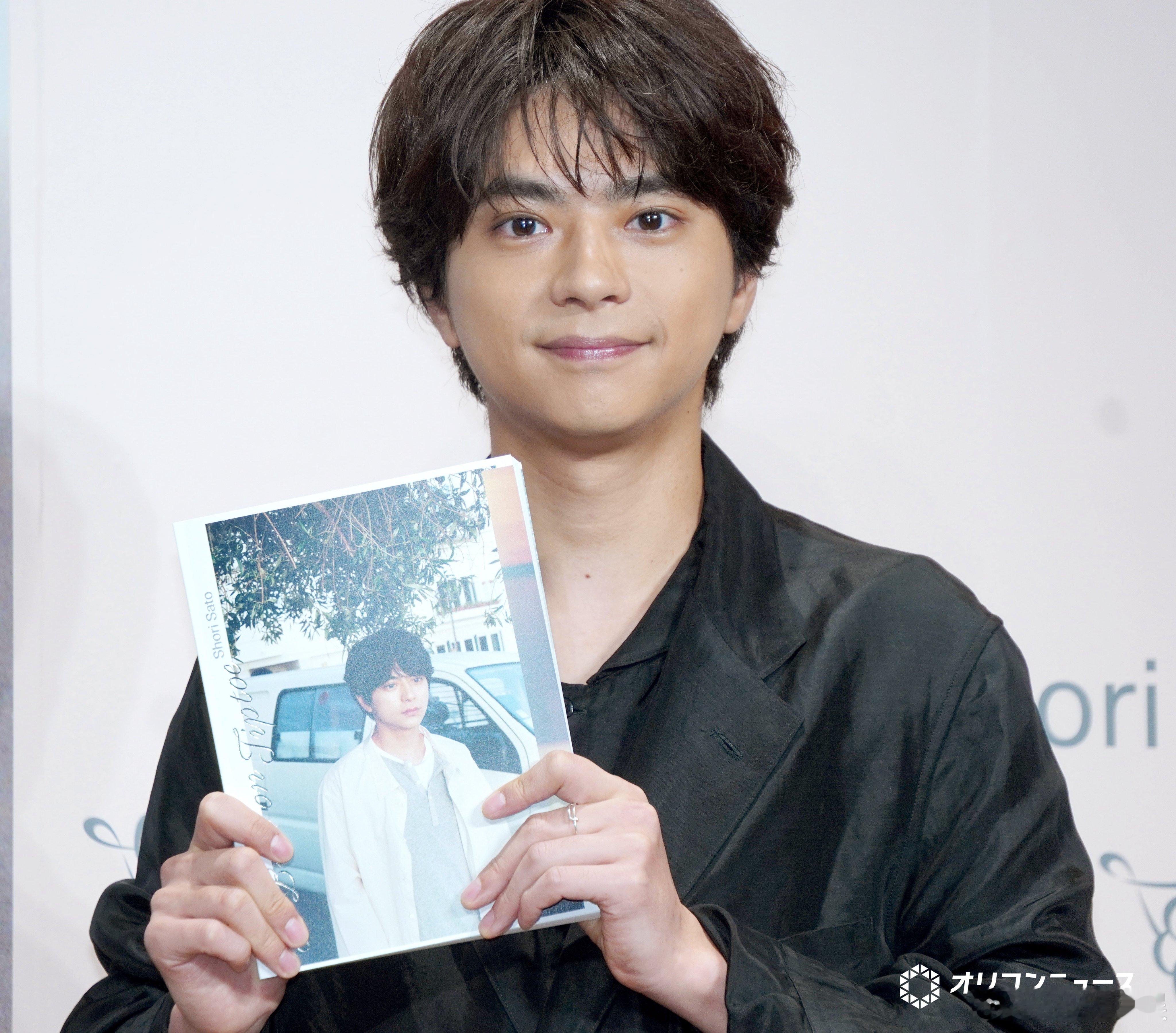 佐藤胜利（timelesz）出席首部个人写真集《A Bird on Tiptoe