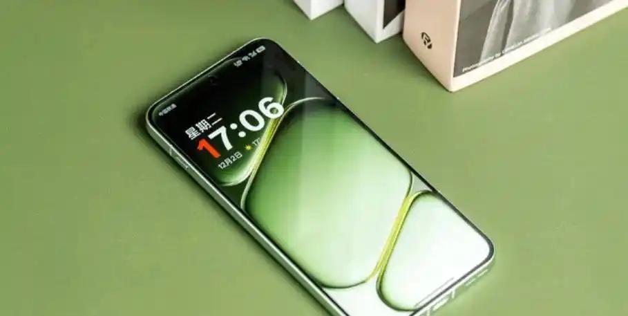 要说眼下最适合咱们“打工人”的手机，那绝对不是那些动辄五六千的旗舰,真正会过日子