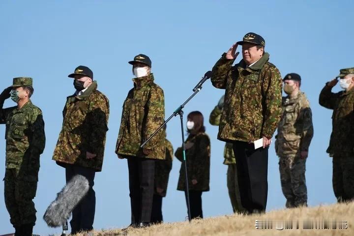 韩国允许日本自卫队临时入境，朝鲜炸毁韩朝边境部分道路，这一系列的韩朝紧张背后，反