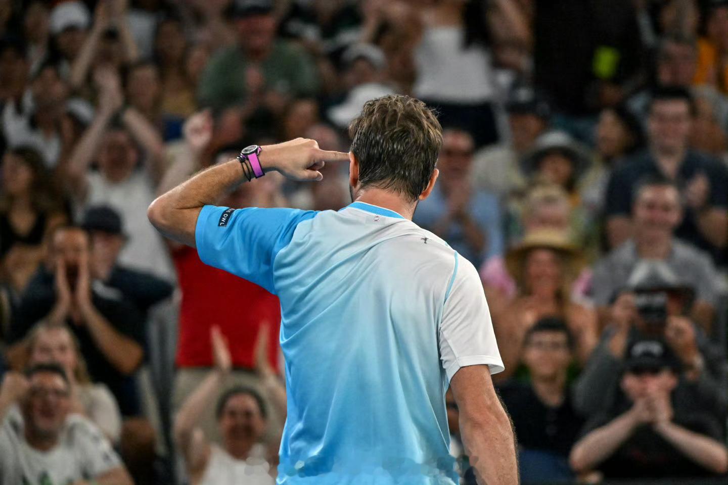 瓦林卡无缘澳网16强 在2026年澳大利亚网球公开赛男单第三轮比赛中，前赛会冠军