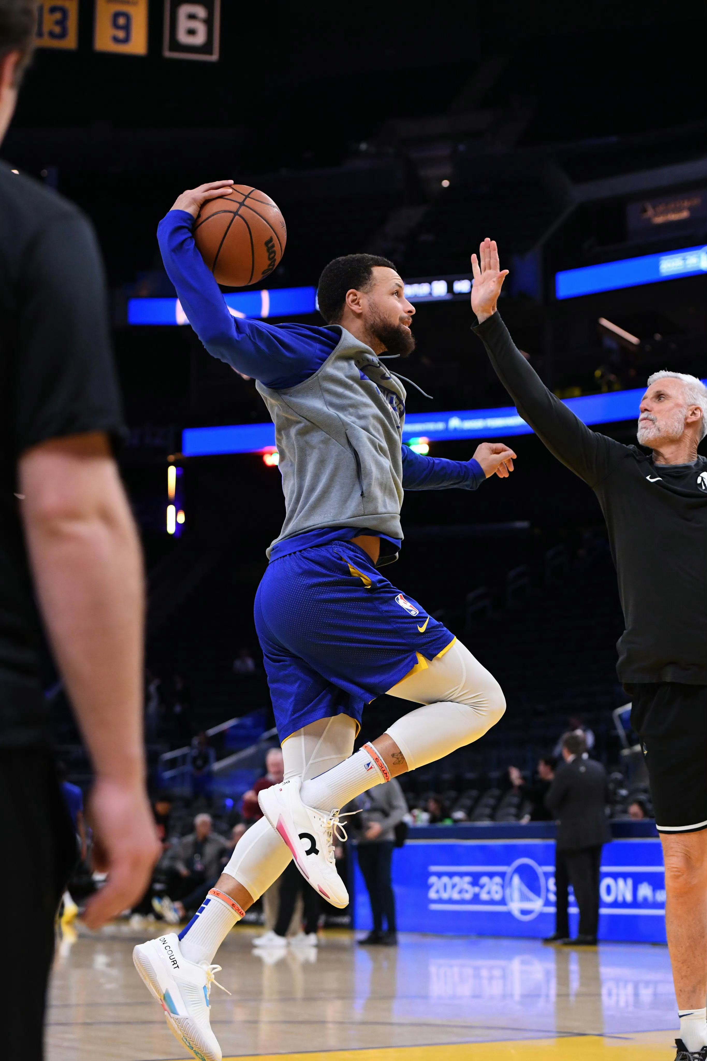 即使没有篮球鞋 没有篮球线但是万一呢？Curry X On Running？Cu