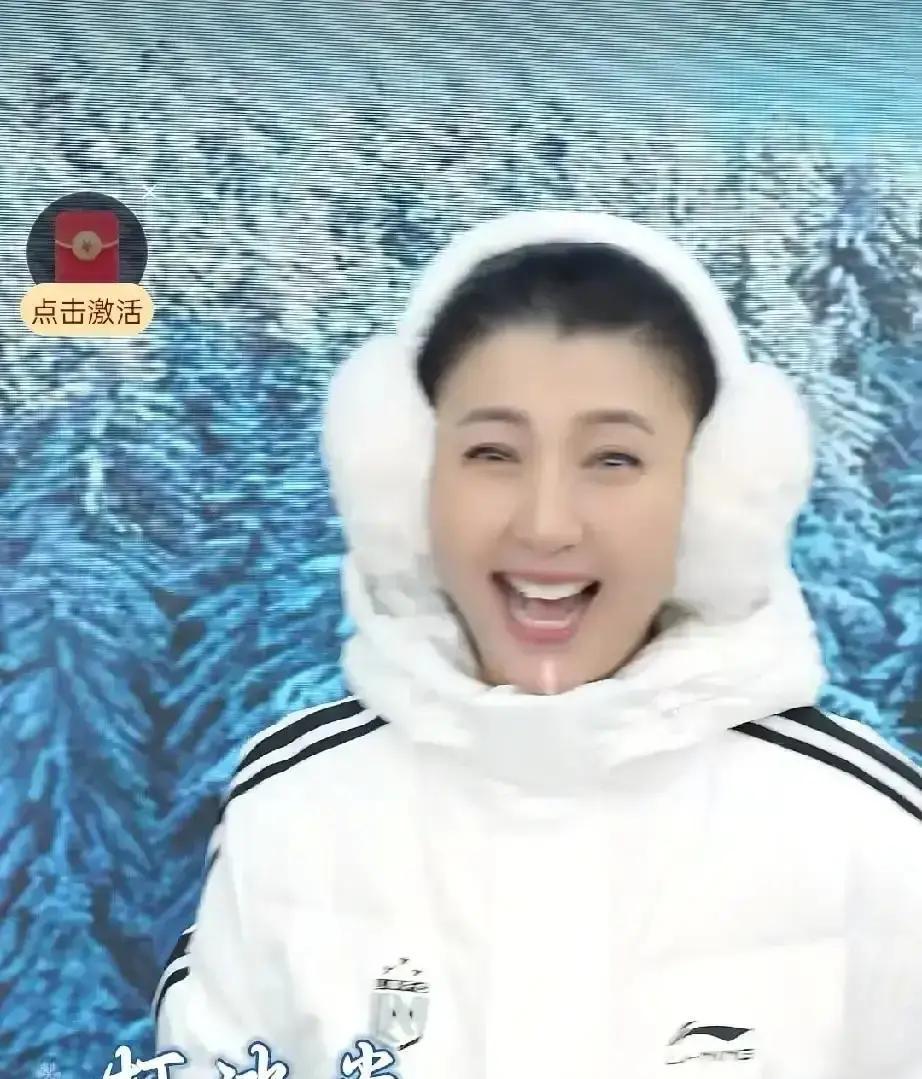 闫学晶翻车了。
一句“买不起可以不买”，700万粉丝瞬间蒸发400万。
这哪里是