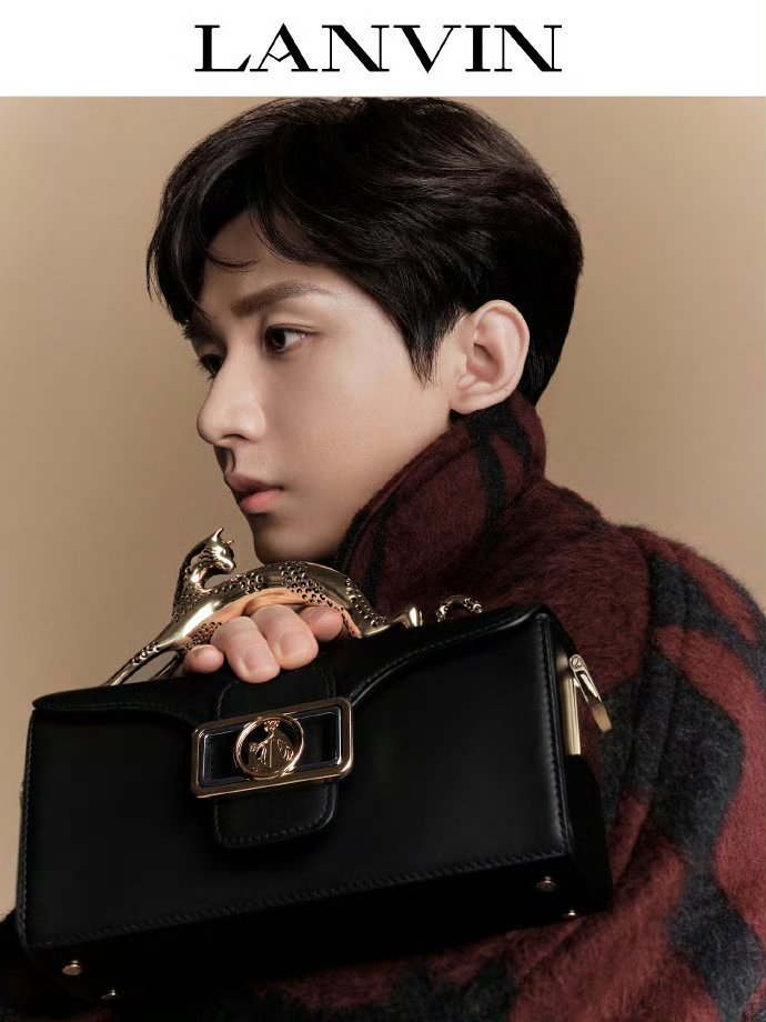 #成毅浪凡早秋大片#成毅全新「LANVIN2024早秋系列」大片矜贵儒雅，满满绅
