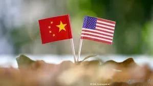 4月19日美国众议院所谓“中国问题特别委员会”与华盛顿智库新美国安全中心联合举行