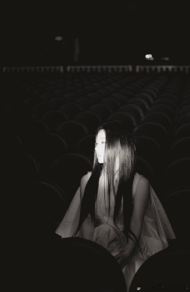 单依纯×珠玉战袍写真 ​​​