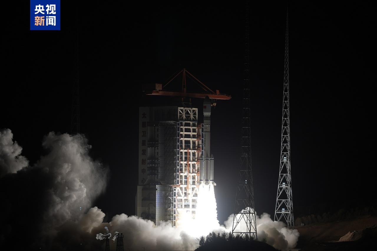 [浮云]振奋人心，发射成功！
昨晚差一分钟到八点，太原卫星发射中心的夜空被一团火