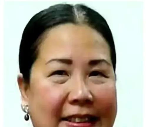 你敢信吗？一个在美国安插在中国潜伏了多年的间谍头子，居然是个天天笑眯眯、热心肠到