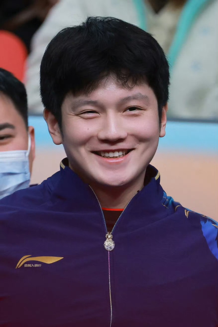 樊振东称不会退役 技艺如宗师，长相如熊猫的人坚决不退役[抓狂]其他人休想逼退[抓
