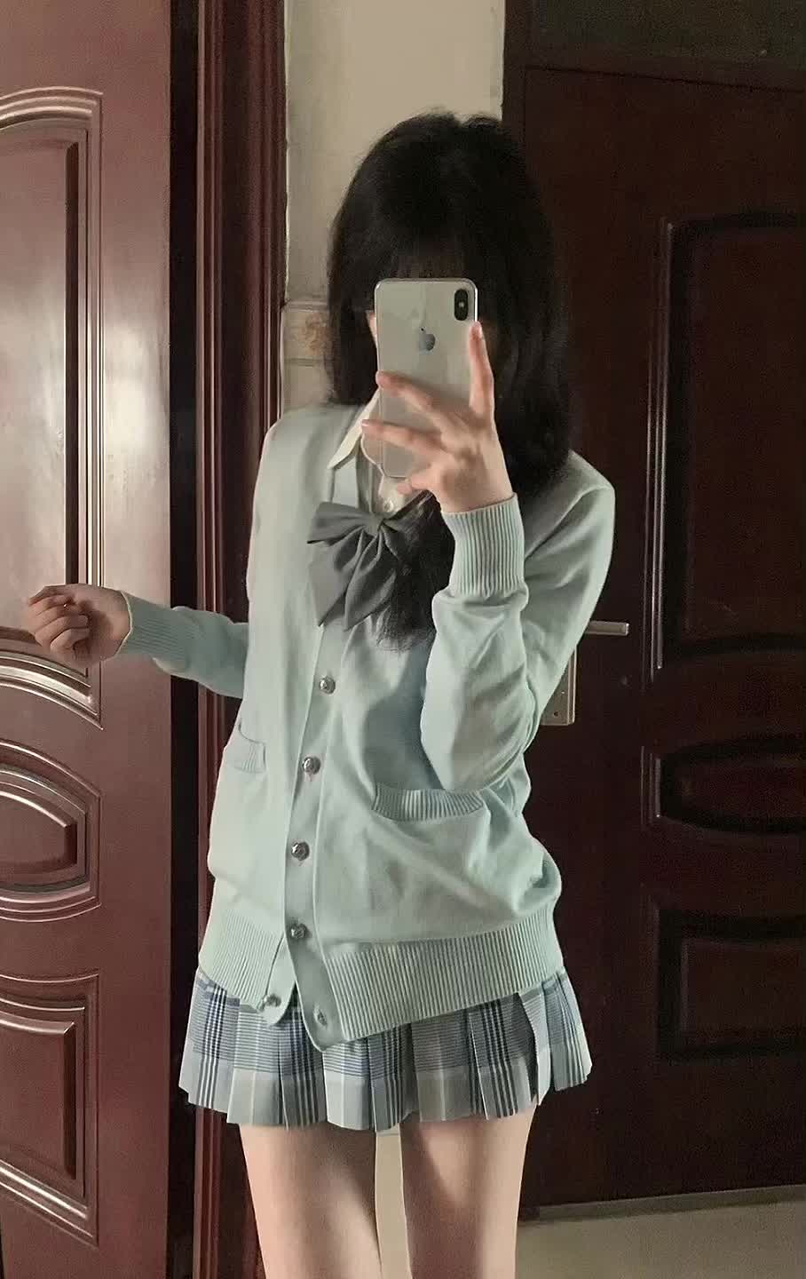 靠近你就靠近了痛苦 远离你就远离了幸福