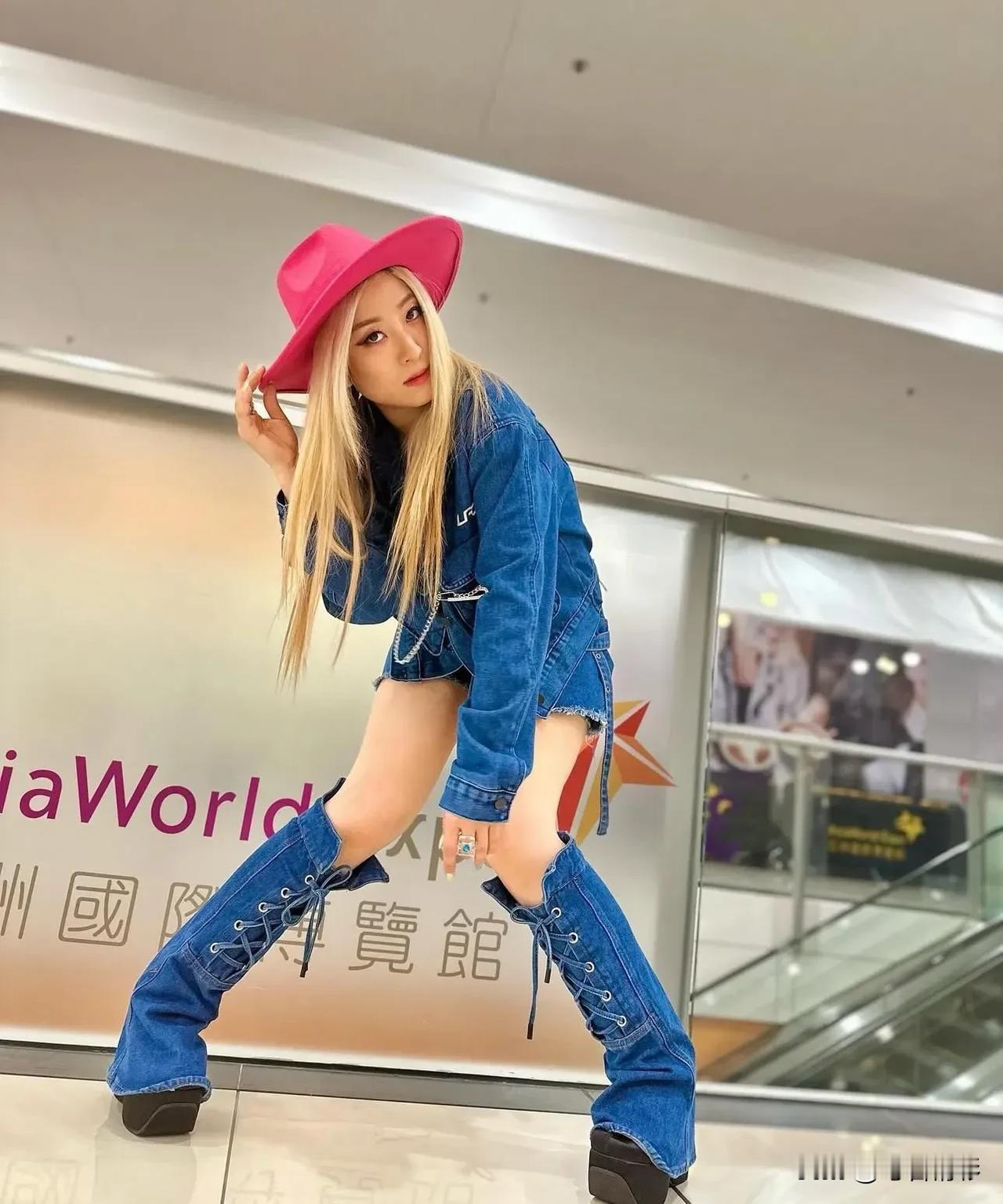 前HotCha成员黎美言一年修读6个课程 透露其母患上肝癌