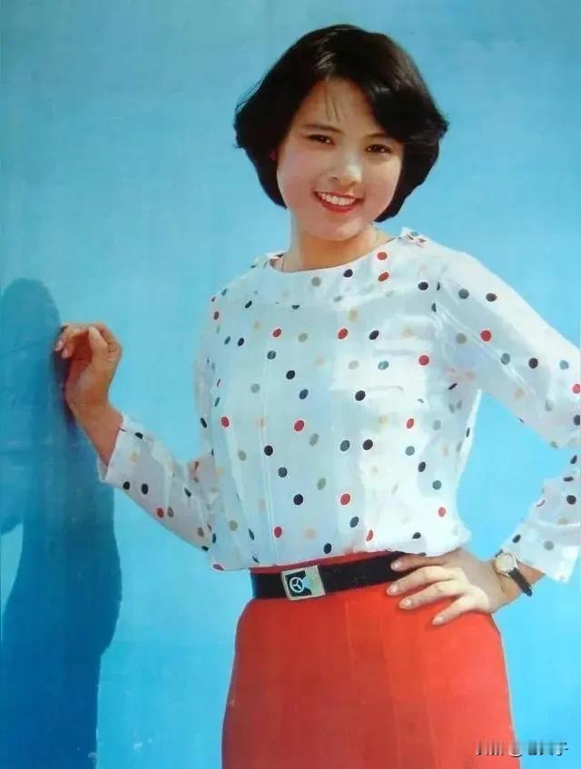 中国电影史人物之第1403位，张芝华（1958年10月19日一）生于上海虹口区。