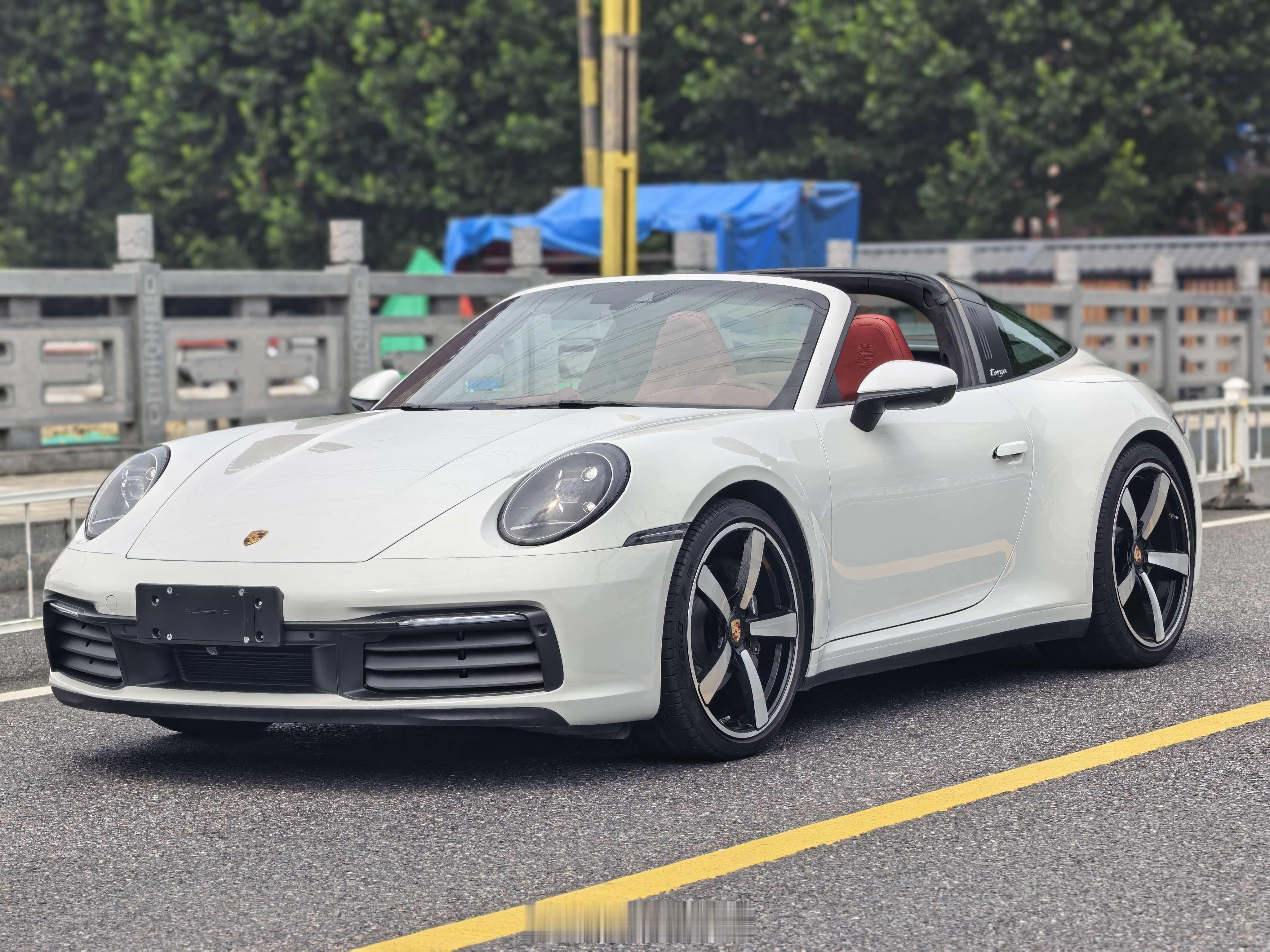 24年保时捷992targa4 1.6万公里 