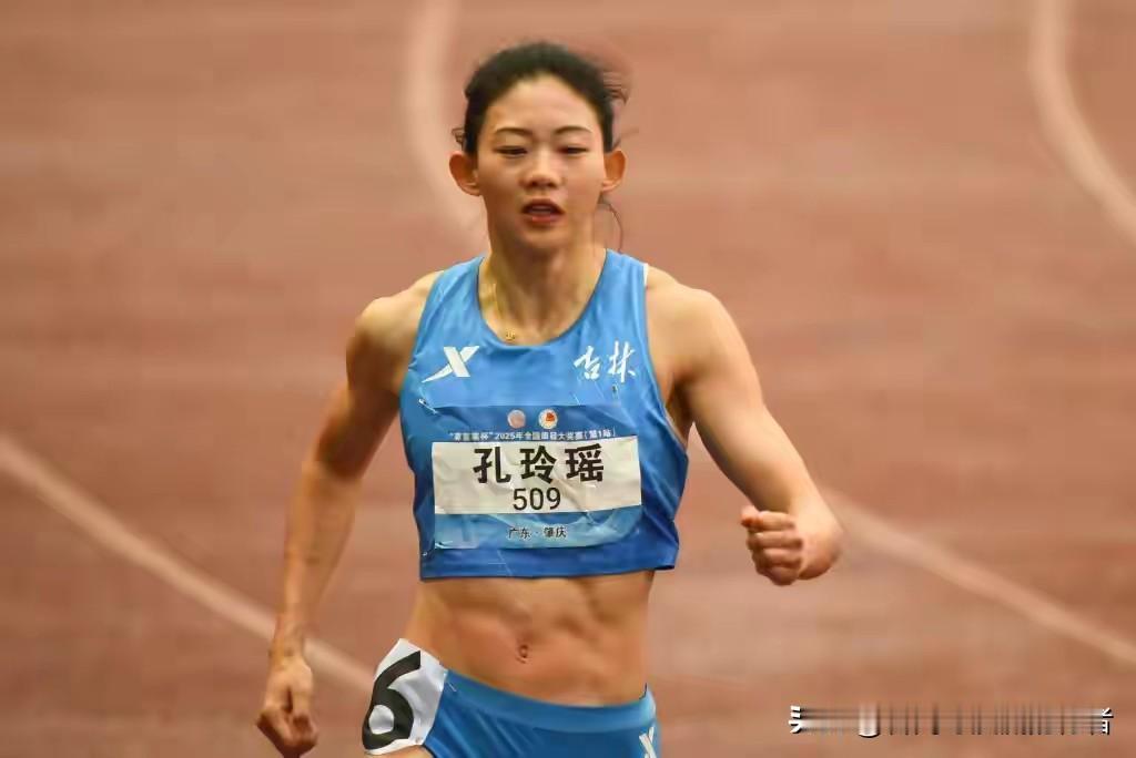 全运会冷知识：从校园跑向巅峰的“异类天才”孔玲瑶。
 
20岁前毫无专业训练经历